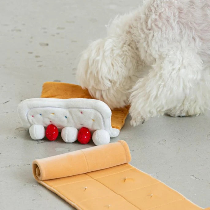 Rollcake Sniffing Dog Toy